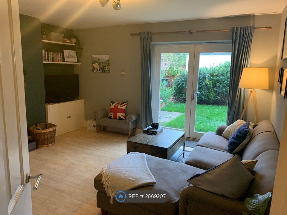 Property photo 3 of 13