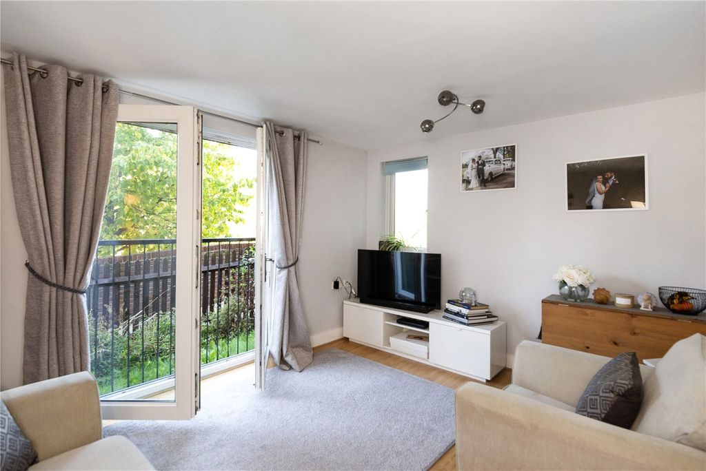 Property photo 3 of 13 Picture No. 09