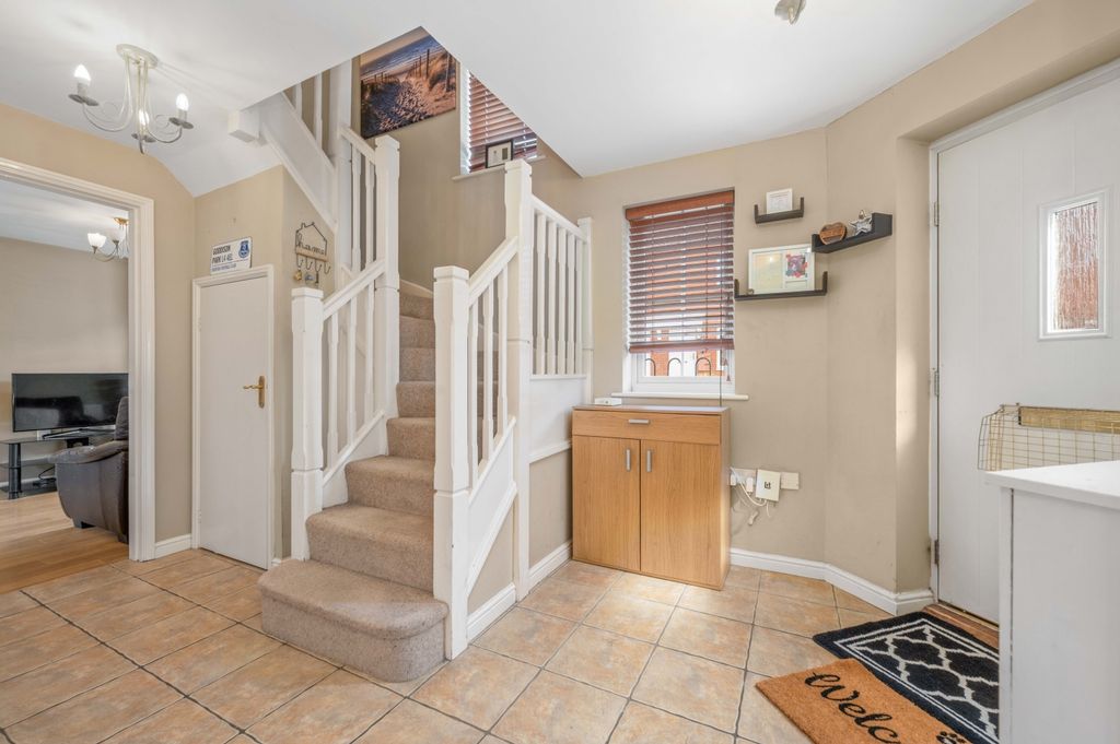 Property photo 2 of 19 Aps_8627