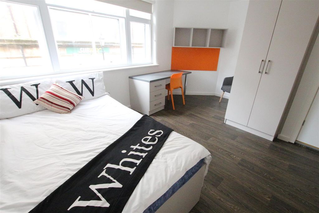 Property photo 2 of 11 Fish Street Bedroom 2.Jpg