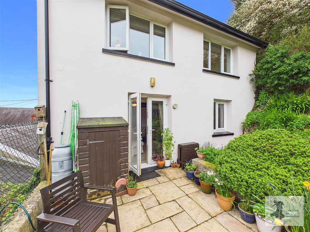 Property photo 3 of 40 Rear Garden