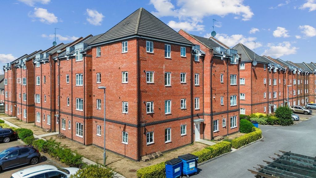 Property photo 1 of 16