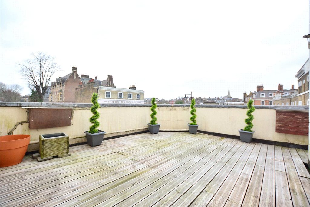 Property photo 3 of 12 Picture No. 31