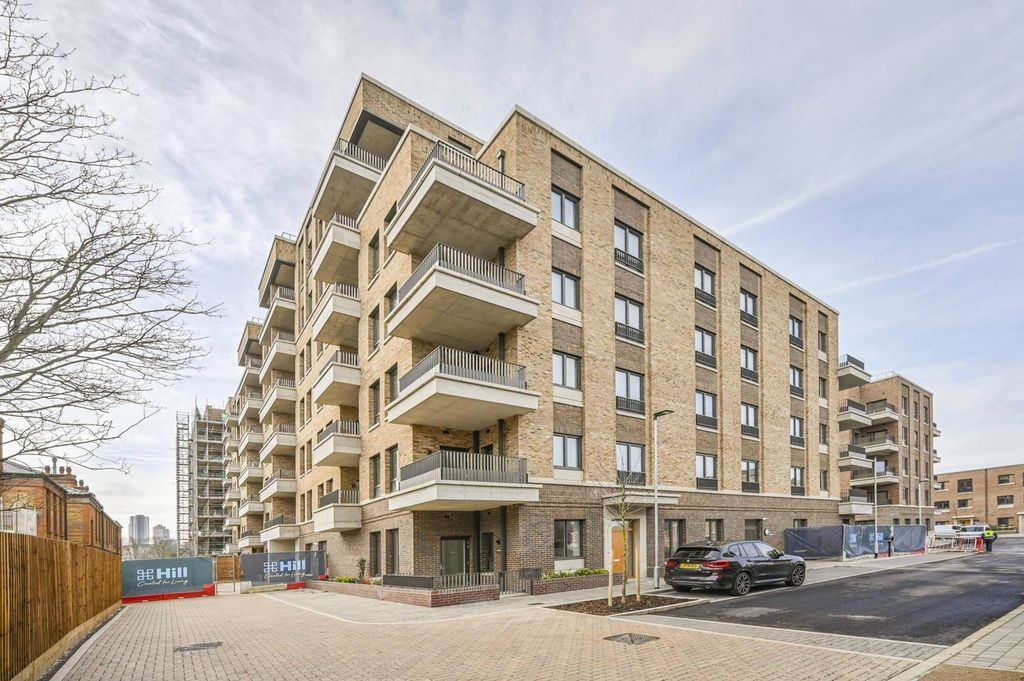 Property photo 1 of 23