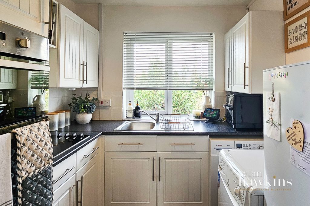 Property photo 2 of 9 Trbnowm-206