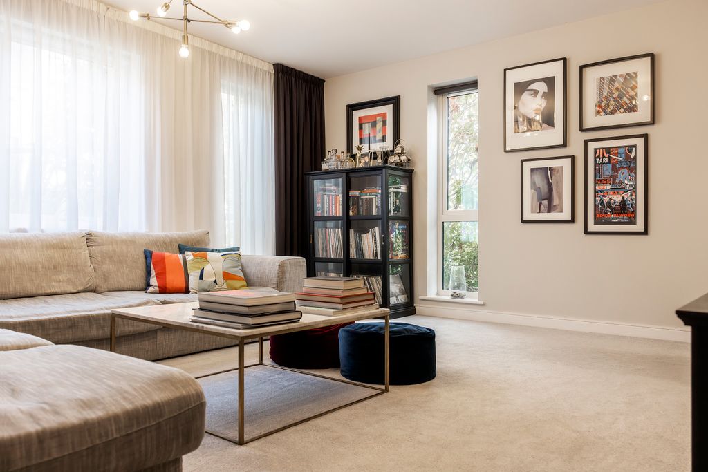 Property photo 3 of 19