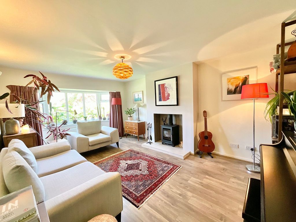 Property photo 2 of 37