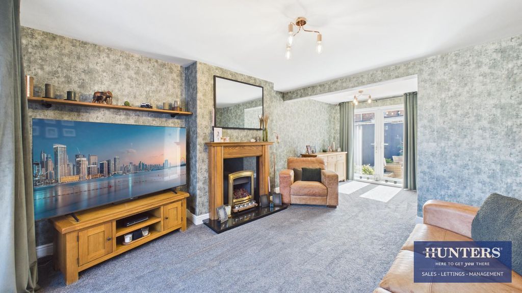 Property photo 2 of 23 Living Room