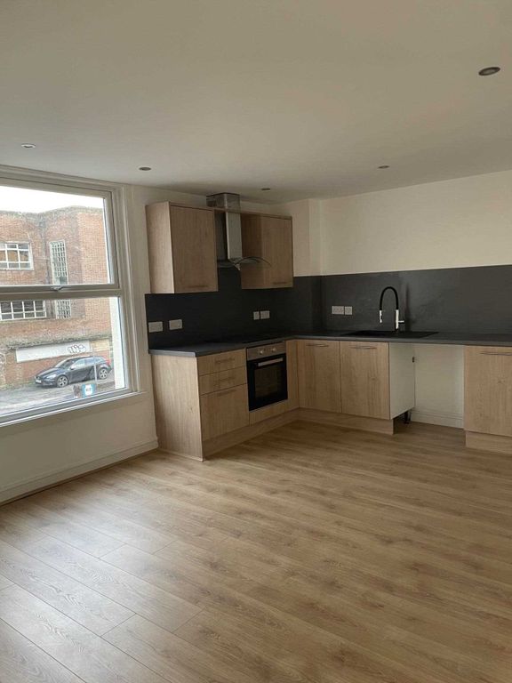 Property photo 2 of 9