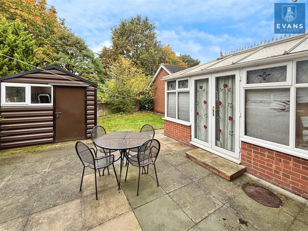 Property photo 2 of 34 Garden