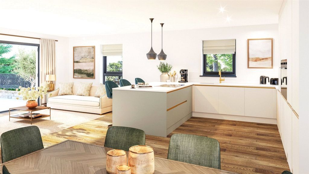 Property photo 3 of 8 The Residences