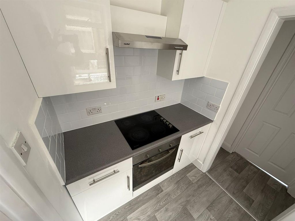 Property photo 3 of 9 3.Jpg