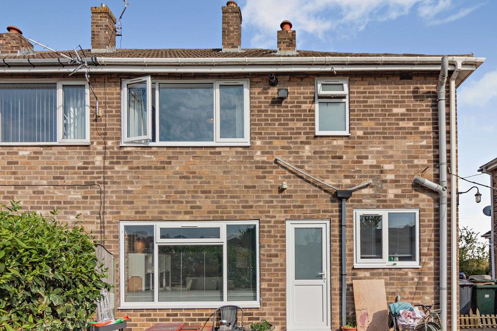 Property photo 1 of 26