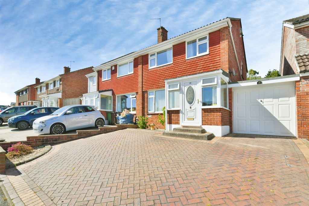 Property photo 1 of 30 Entrance Porch