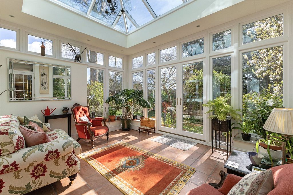 Property photo 3 of 21 Conservatory