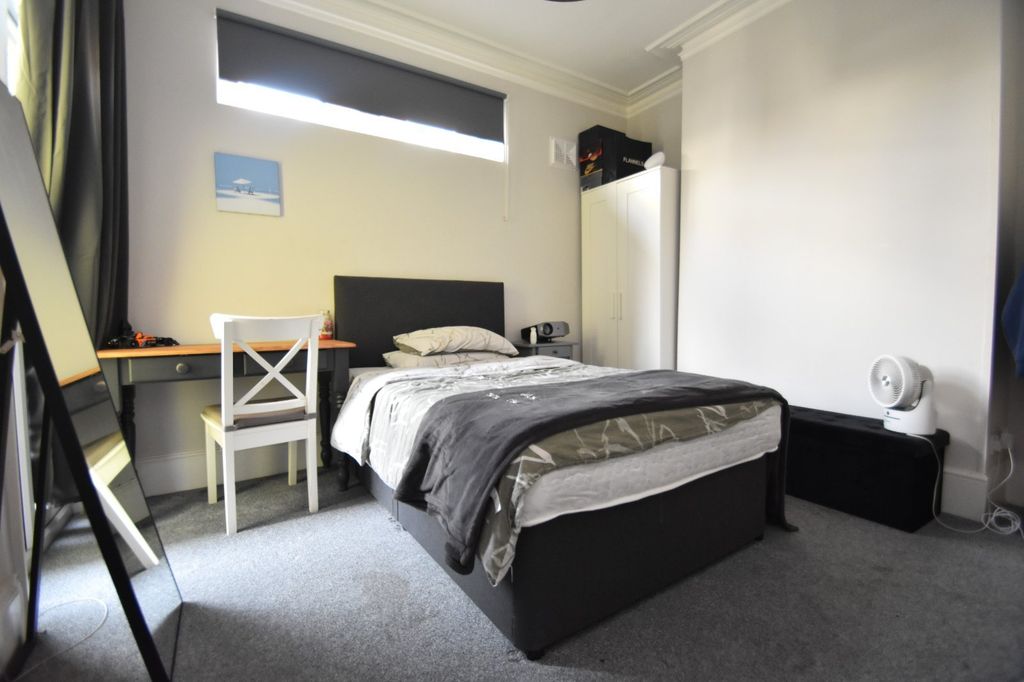 Property photo 1 of 9 Picture No. 09