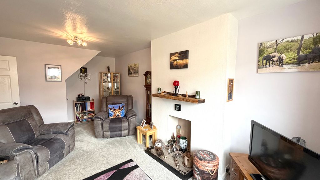 Property photo 3 of 17 Img_2654
