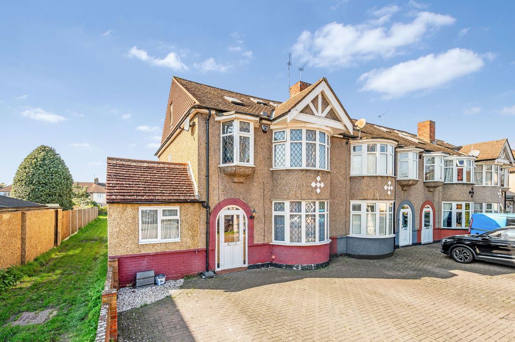 Property photo 1 of 24