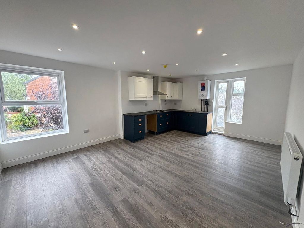 Property photo 3 of 11 Picture No. 04