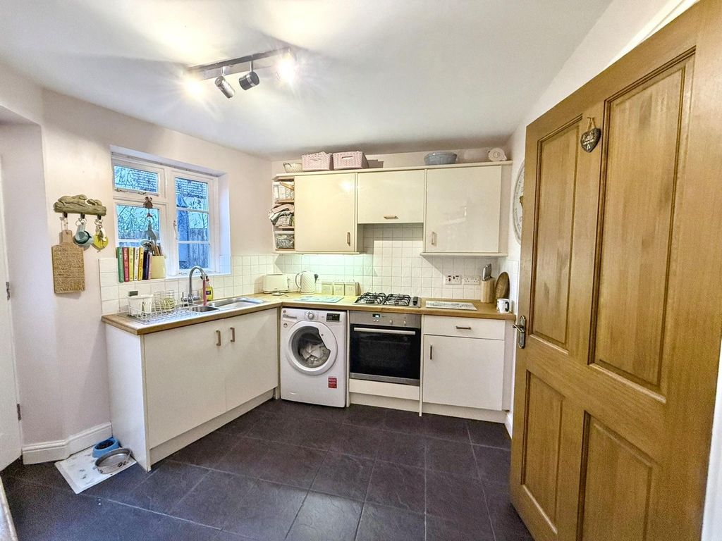 Property photo 3 of 28 4691188