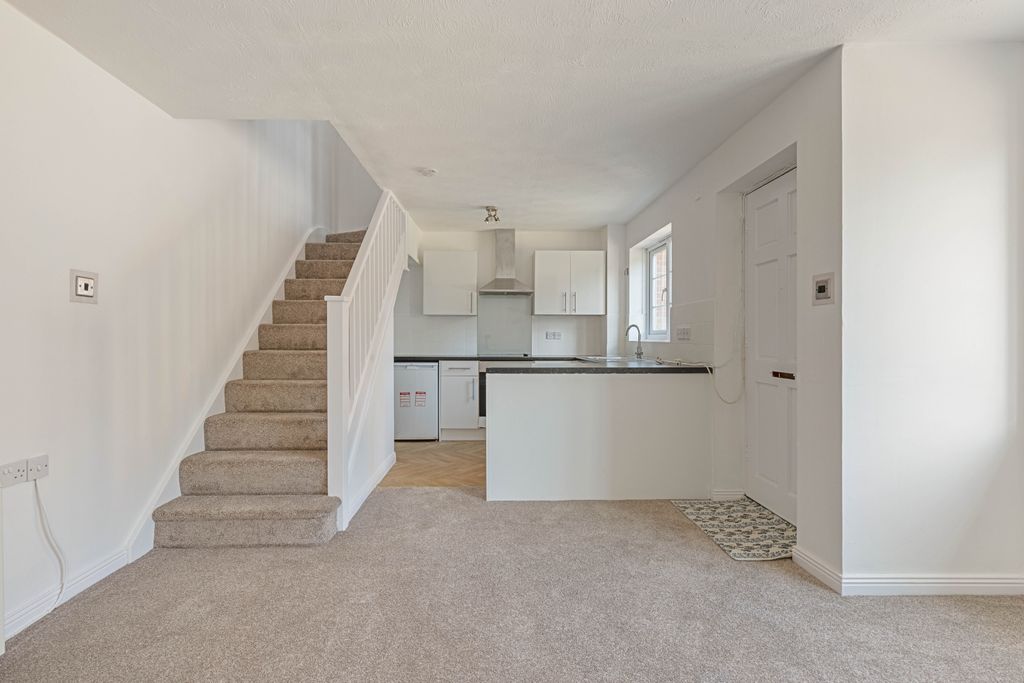 Property photo 2 of 10 918A2639