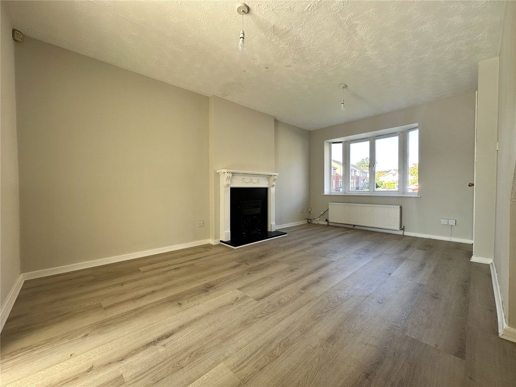 Property photo 2 of 16 Picture No. 36