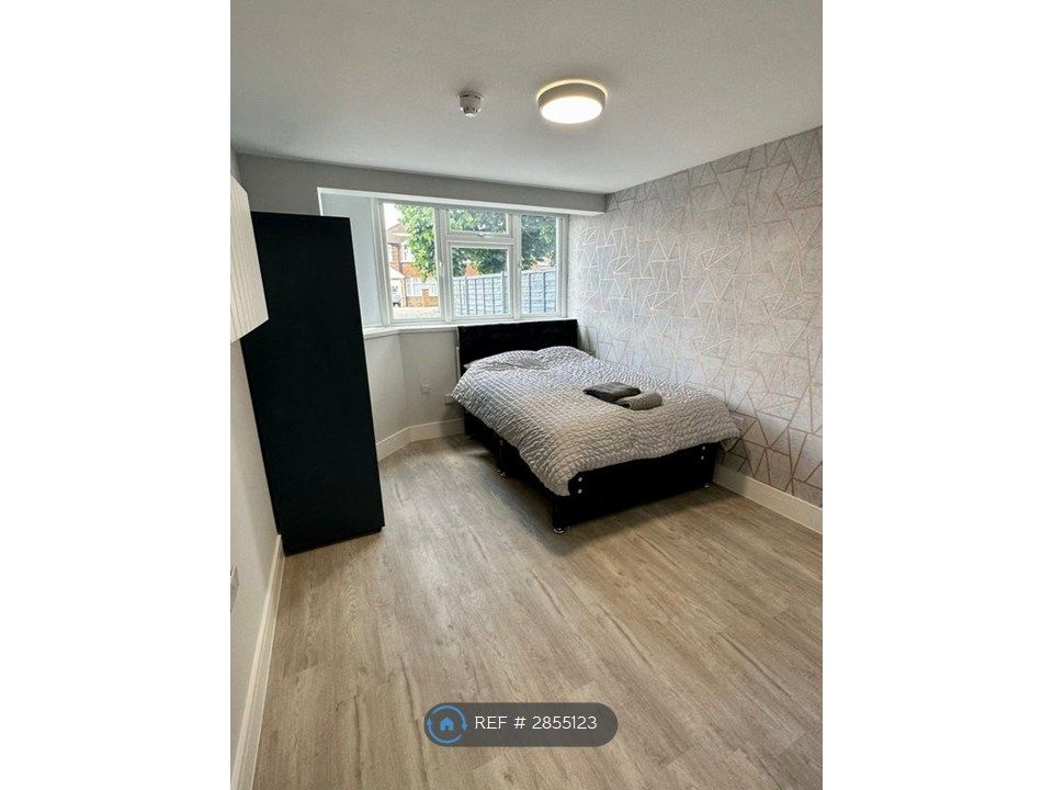 Property photo 2 of 6 Room 1