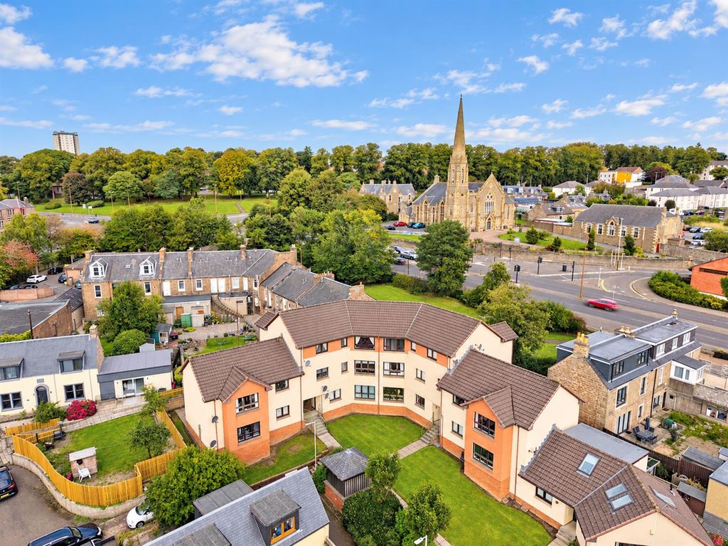Property photo 2 of 13 Flat 2 Wellwood Court Dundee-2.Jpg