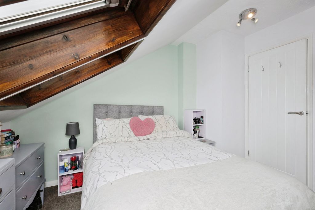 Additional image 7 of 1 bed flat for saleStreatfield Road, Heathfield, East Sussex TN21