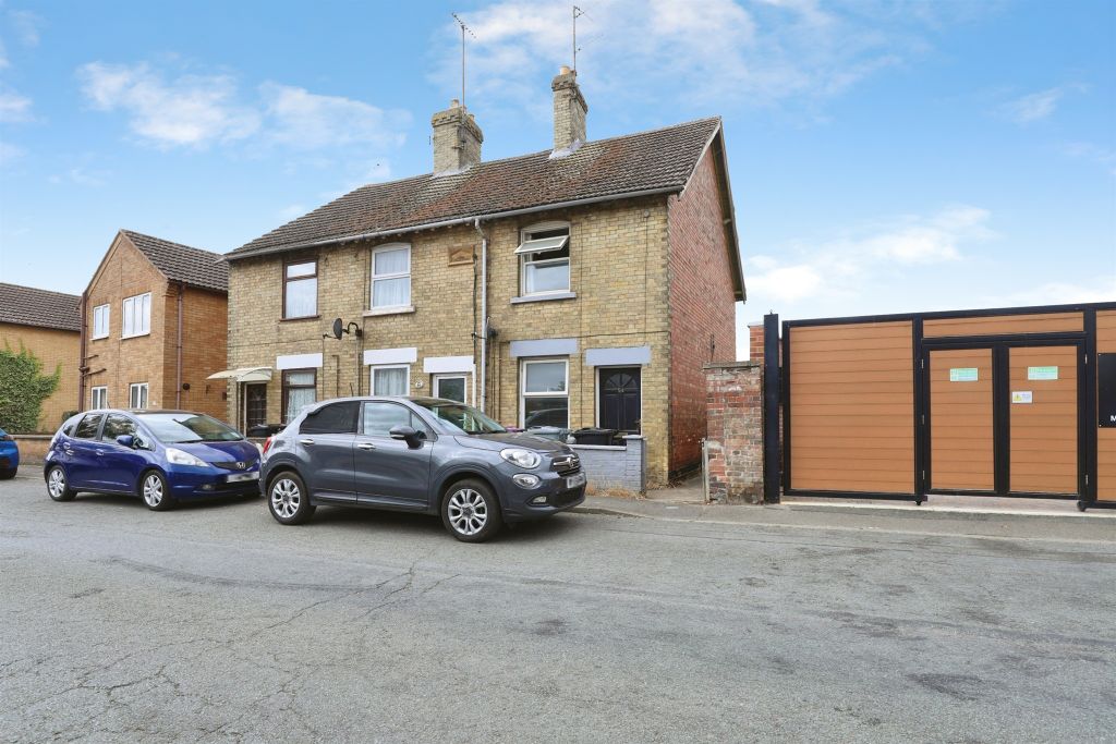 Property photo 1 of 13