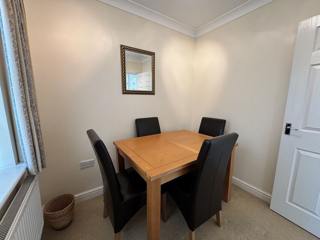 Property photo 3 of 22 Dining Room