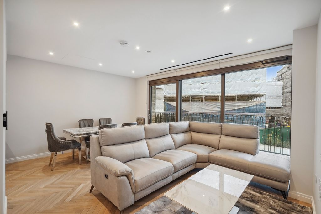 Property photo 1 of 13 Jll