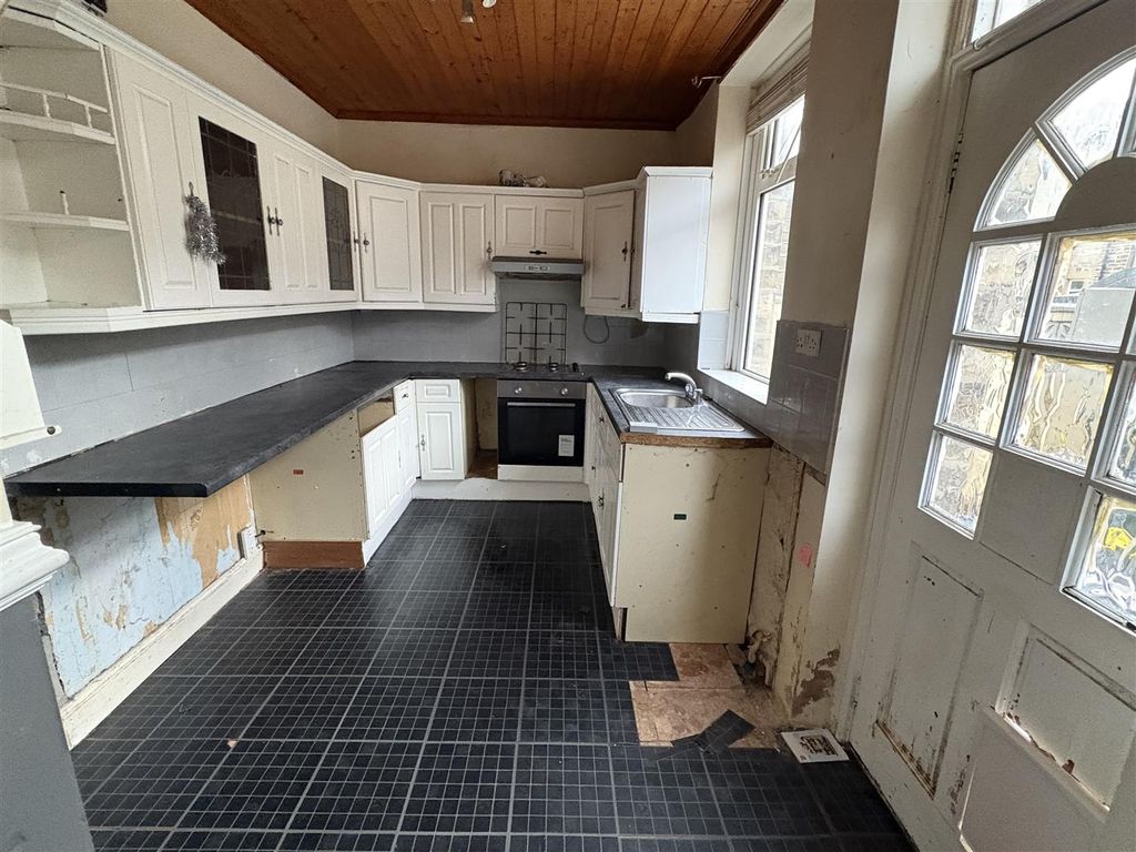 Property photo 3 of 8 19Mpk.Jpg