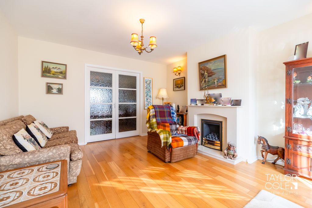 Property photo 3 of 24