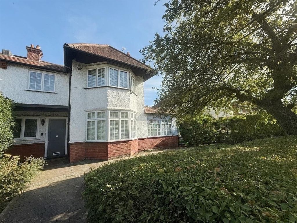 Property photo 1 of 12 Af10ba57-326A-41Be-8c8E-38Ef0c60E574.Jpeg