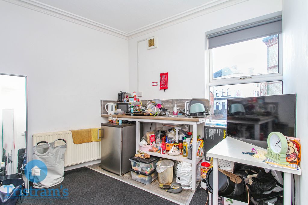 Property photo 3 of 5 Img_2492