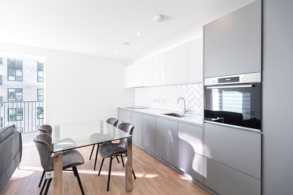 Property photo 3 of 10 Picture No. 20