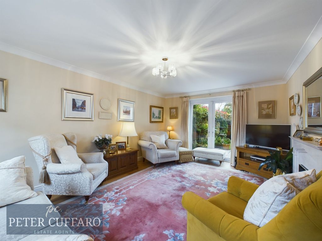 Property photo 2 of 18