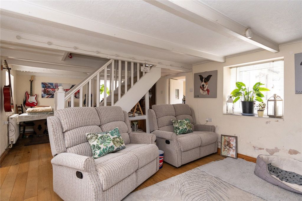 Property photo 2 of 21 Picture No. 07