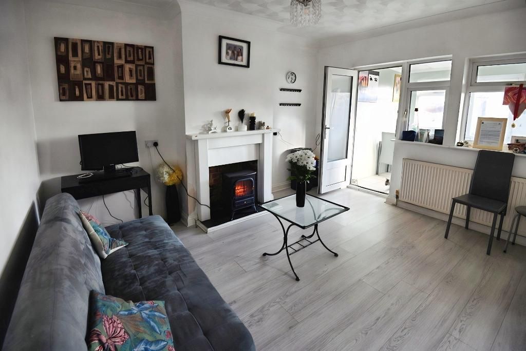 Property photo 3 of 11 Photo 3