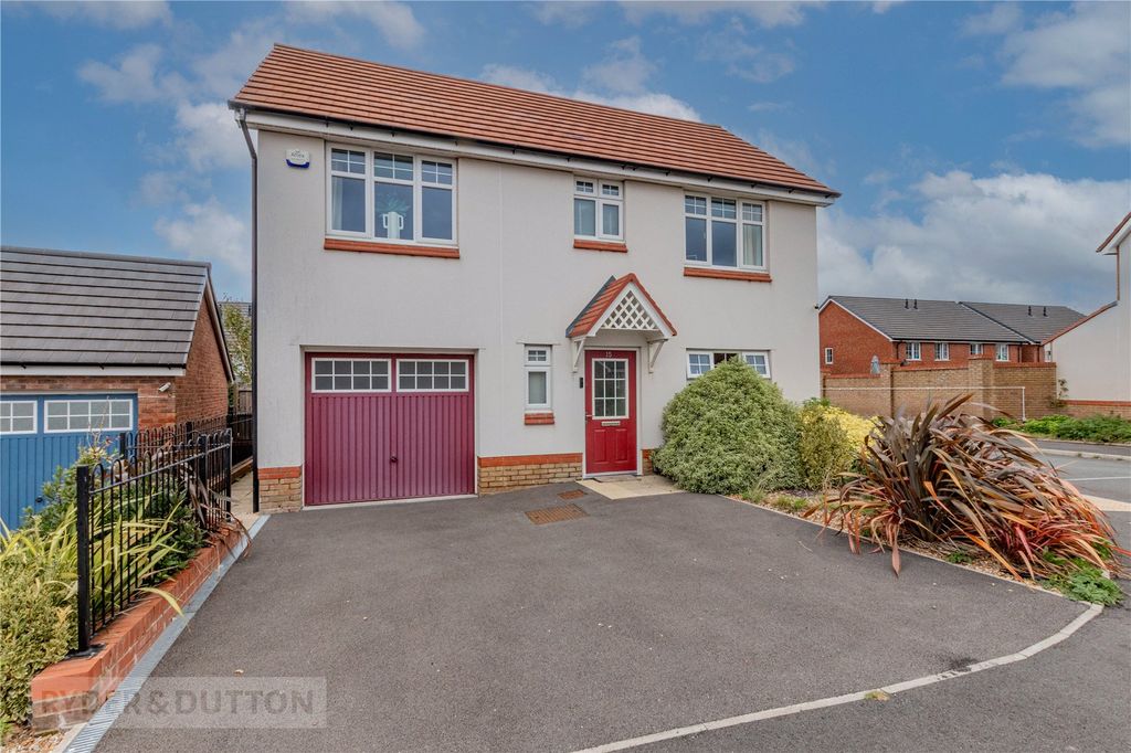 Property photo 1 of 21 Front External