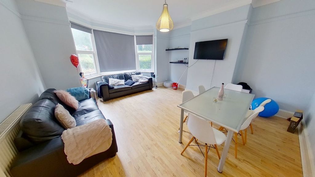 Property photo 1 of 18 02-19.Jpg