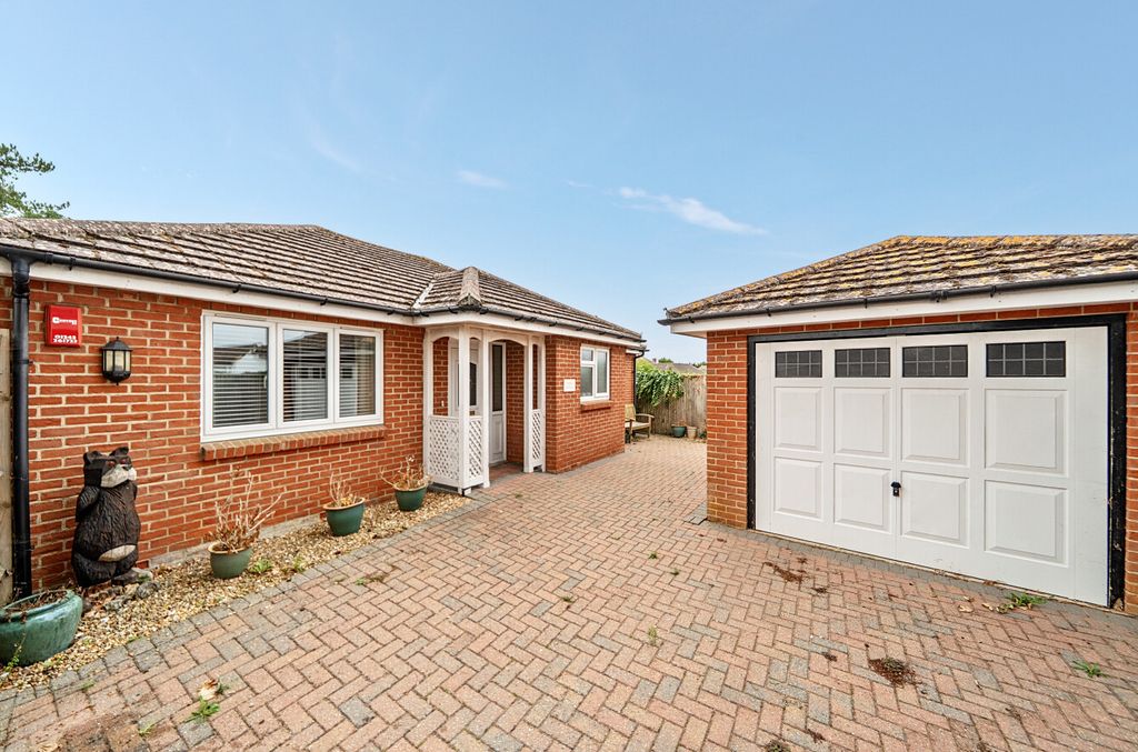 Property photo 1 of 18 1521972-1-6Aa8062...
