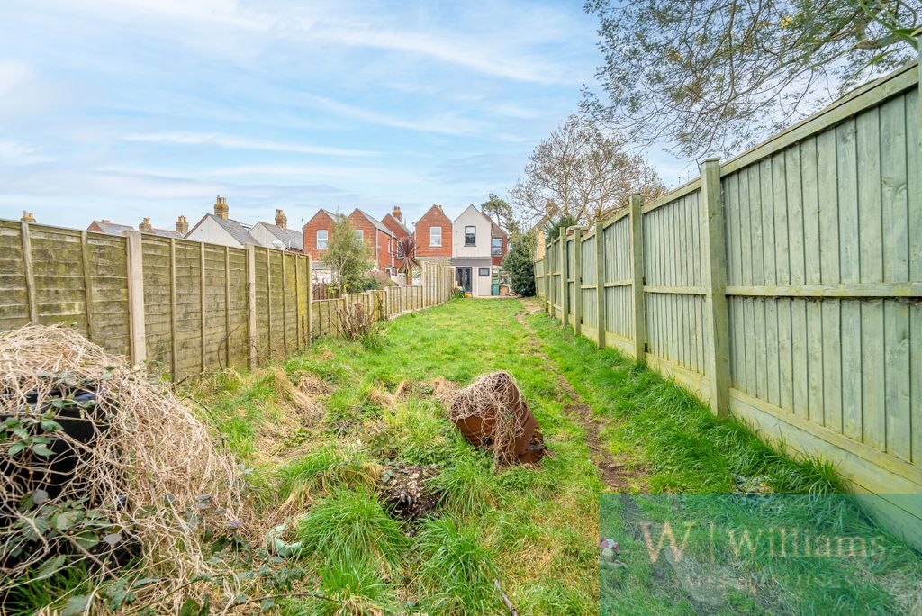 Property photo 3 of 16 1-17