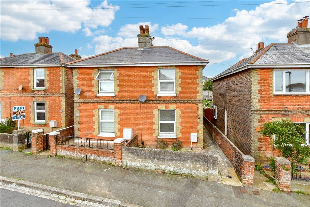 Property photo 1 of 10 External (Web)