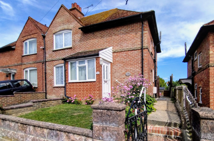 Property photo 1 of 12