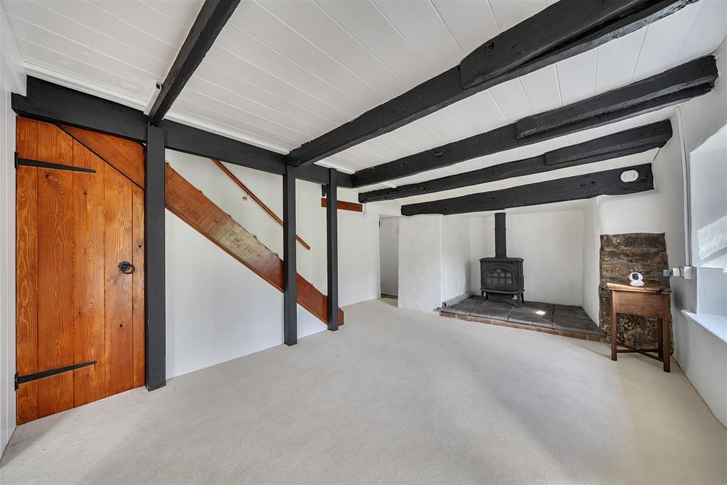 Property photo 3 of 21