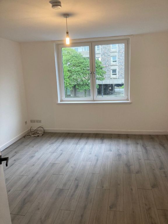 Property photo 3 of 8 Photo 3