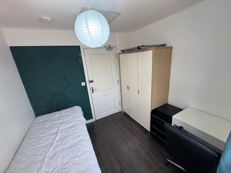 Property photo 1 of 1