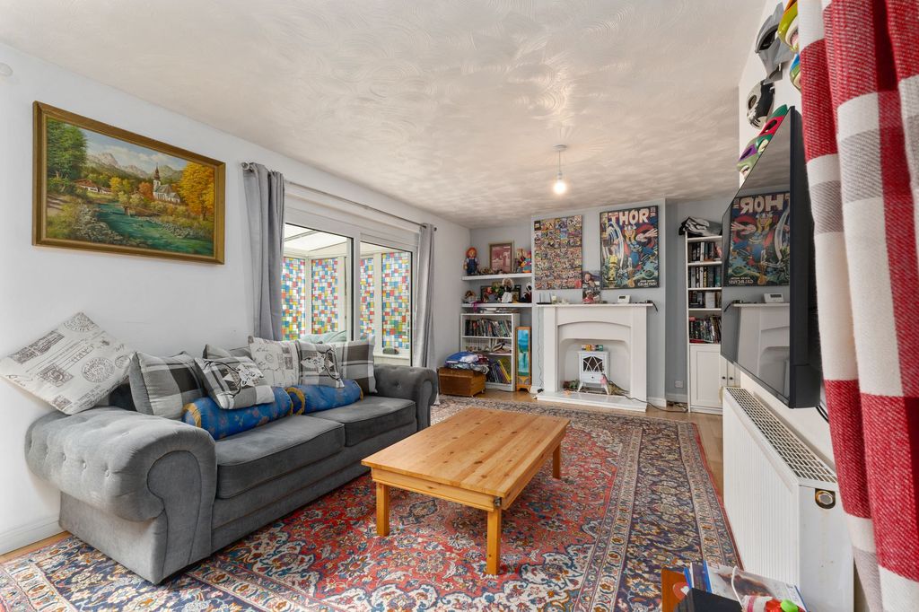 Property photo 3 of 22